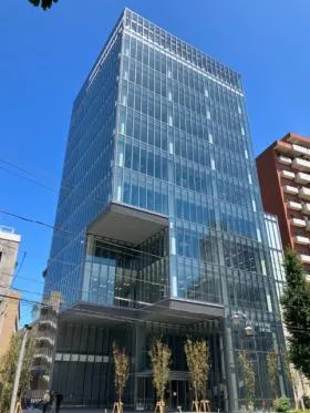 東大前 HiRAKU GATEビルの外観