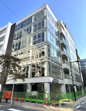 フィル・パーク田町ビルの外観