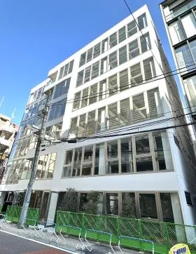 フィル・パーク田町ビルの外観