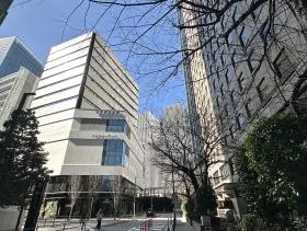 新日本消防会館ビルの外観