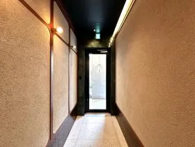 NOVEL WORK Yotsuyaビルの外観