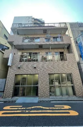 保坂ビルの外観