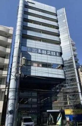上新ビルの外観