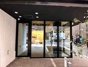 owns新橋ビルの外観