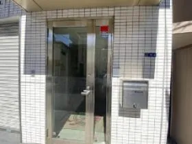 BUILDビルの外観