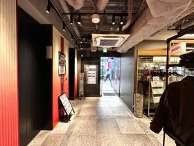 エムズクロス人形町ビルの外観