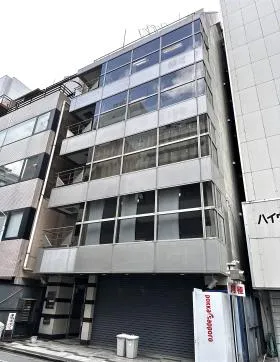 オペラハウス渋谷ビルの外観