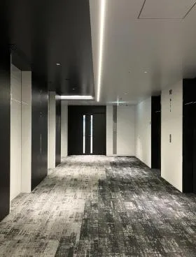 横浜シンフォステージ イーストタワービルの外観