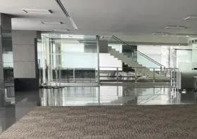 UD芝大門ビルの外観