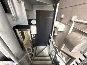 神保町HY(旧:リベラ神田神保町)ビルの外観