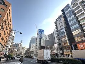神保町HY(旧:リベラ神田神保町)ビルの外観