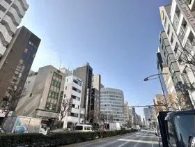 神保町HY(旧:リベラ神田神保町)ビルの外観