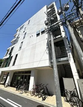 名駅３丁目の外観