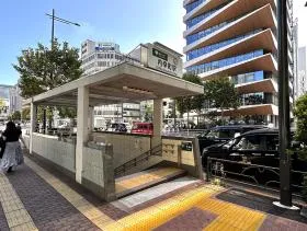 都営三田線「内幸町駅」出入口A4aから直進しても当ビルに着く