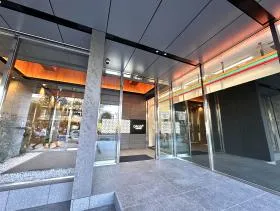 CIRCLES+市ヶ谷駅前ビルの外観