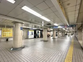 東京メトロ千代田線「新御茶ノ水駅」