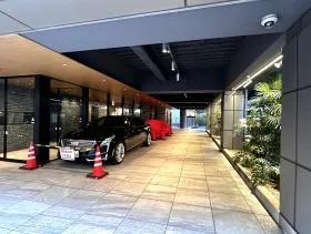 アパ三田芝公園駅前ビルの外観