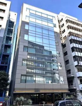 アパ三田芝公園駅前ビルの外観