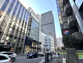 アパ三田芝公園駅前ビルの外観