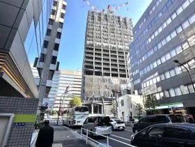 アパ三田芝公園駅前ビルの外観