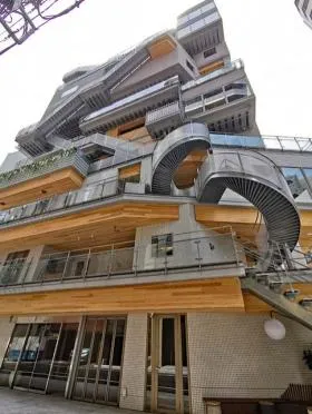 12 KANDAの外観