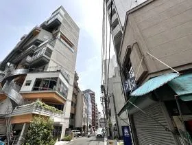 12 KANDAの外観