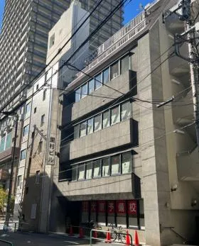 里村ビルの外観