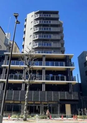 オーパスレジデンス南青山ビルの外観