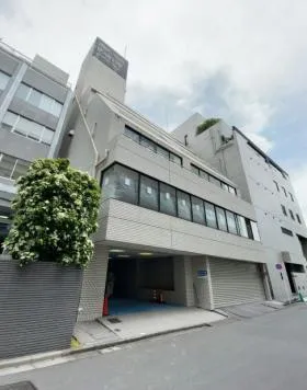 サクラフロント一番町ビルの外観