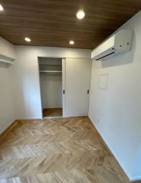 日興パレス三番町の外観