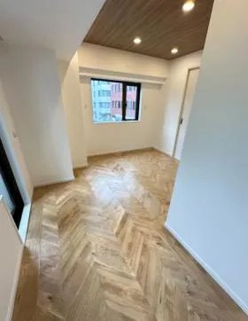 日興パレス三番町の外観