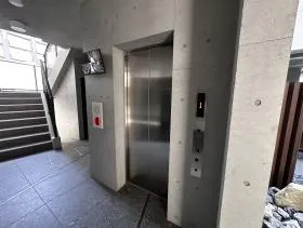 荒木町ガーデンズビルの外観