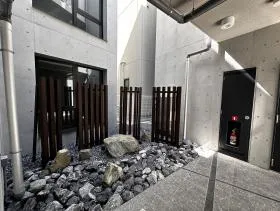 荒木町ガーデンズビルの外観