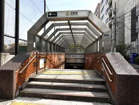A1出入口（地上）