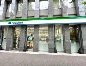 ファミリーマート