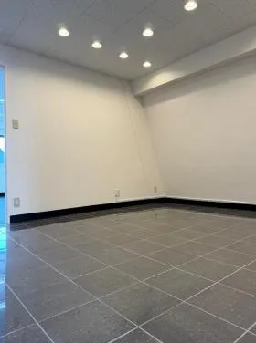 クリスタルスクエア代官山ビルの外観