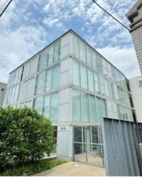 イソラ中目黒ビルの外観