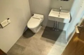 イソラ中目黒ビルの外観