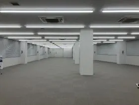 田町イーストサイドビルの外観