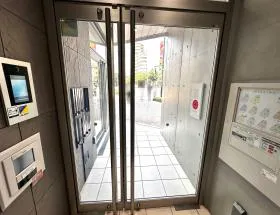 S3新宿四ツ谷ビルの外観