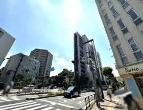 S3新宿四ツ谷ビルの外観