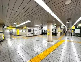 都営三田線「御成門駅」