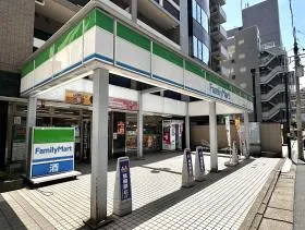 ファミリーマート