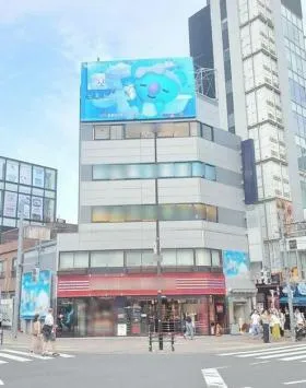 ピュアーズ5ビルの外観