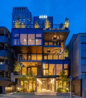 AUBE TAKANAWAビルの外観