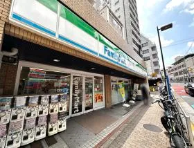 ファミリーマート