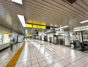 三田駅（都営三田線）