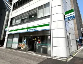 ファミリーマート