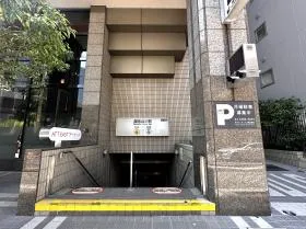 出入口12a（地上）