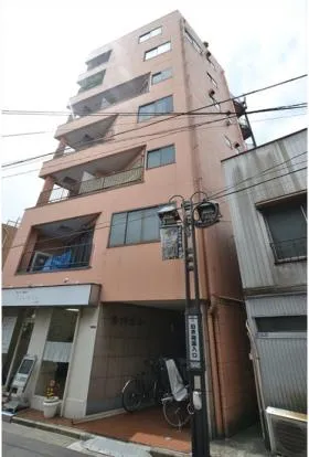 市川ビルの外観